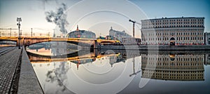 Bolshoi Moskvoretsky bridge and Sofia embankment in the morning