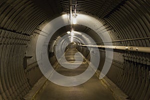 Bomb shelter blast tunnel