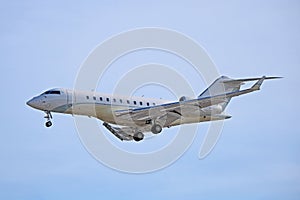 Bombardier Global 5000 On Final Approach