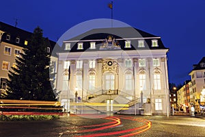 Bonn Rathaus at night