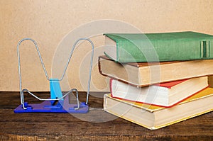 Bookend and books