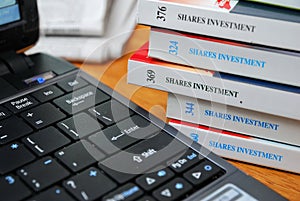 Books on financial investment and shares