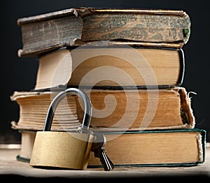 Books and keylock