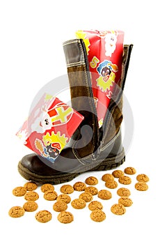 Boot with present and ginger nuts