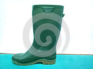 Boots are safety shoes suitable for all terrain