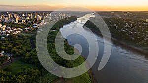 Border between Brazil and Paraguay and connects Foz do Iguacu to Ciudad del Este. Ponte da Amizade in Foz