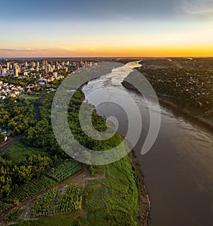 Border between Brazil and Paraguay and connects Foz do Iguacu to Ciudad del Este. Ponte da Amizade in Foz photo