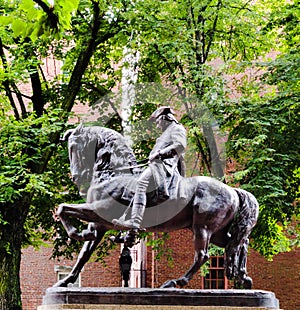 Boston revolutionary colonial midnight ride Paul Revere statue