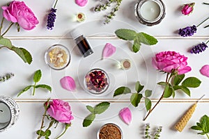 Botellas de básico aceite rosas menta lavanda a 