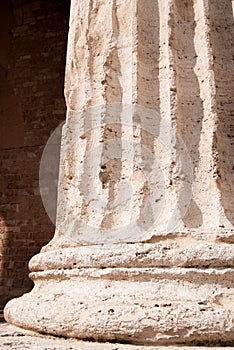 Column with grooves of the Santa Maria sopra Minerva of 30 BC of