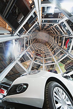 Bottom view in construction for storage cars
