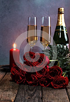 Bouquet of Red Roses With Champagne