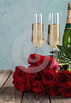 Bouquet of Red Roses With Champagne