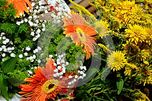 A bouquet of red and yellow flowers