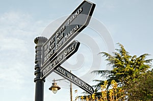 Bourne End fingerpost, Buckinghamshire photo