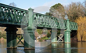 Bourne End Railway Bridge across the River Thames at Cookham, Berskhire UK