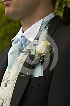 Boutonniere white rose