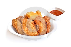 A bowl of  crispy fried chicken on white background