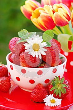 Bowl of fresh strawberries