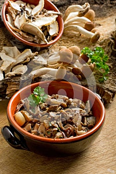 Bowl with saute' mushroom