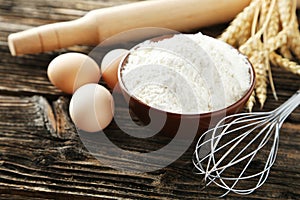 Bowl of wheat flour