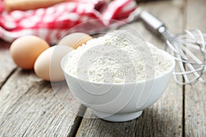 Bowl of wheat flour