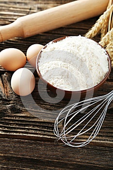 Bowl of wheat flour