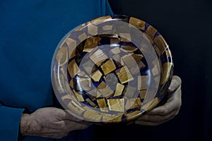 Bowls to which epoxy is added, made by hand on a wooden lathe