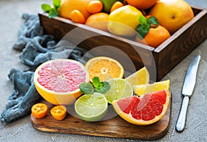 Box with citrus fresh fruits