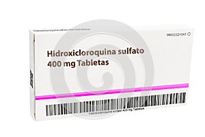 Box of hydroxychloroquine sulphate tablets 400 mg artistic rendering. Text in Spanish Hidroxicloroquina sulfato 400 mg Tabletas