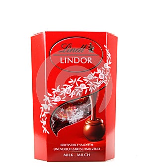 A box of Lindt Lindor chocolate truffles. Chocoladefabriken Lindt