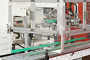 Box packing machine