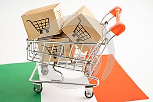 Box with shopping online cart logo and Italy flag, Import Export Shopping online or commerce finance delivery service store