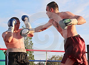 Boxer Luca Tassi vs Sandor Ramocsa match
