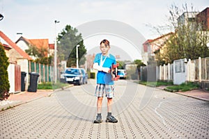 Boy with broken hand