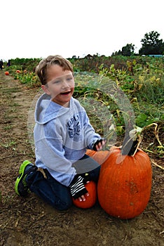 Chico en calabaza 