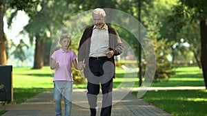 Boy tells grandfather about day at school, trusting relations and friendship