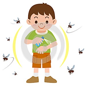 Chlapec na sprej hmyz 