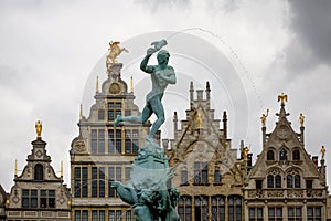 Brabo fountain and traditional flemish architecture at Grote Mar