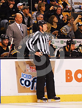 Brad Kovachik NHL linesman