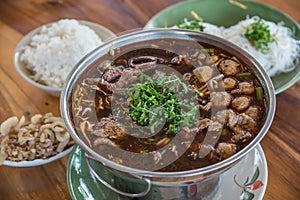 Braised beef clear with meat tendon ball soup stew