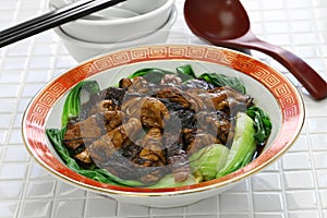 Braised dried oysters with black moss ho see fat choy