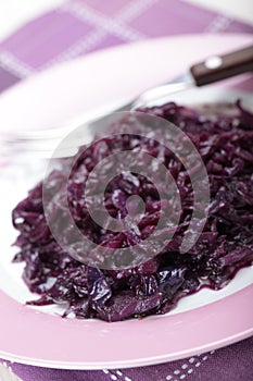 Braised red cabbage