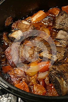 Braising beef short ribs in wine