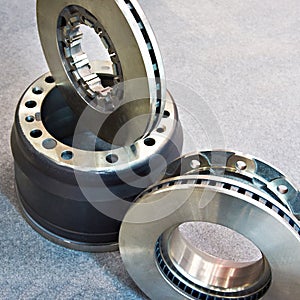Brake discs and drum for truck