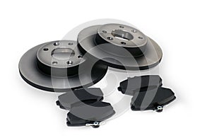 Brake pads and brake discs