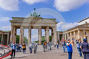 Branderburger Tor gates square