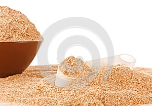 Brans in plate and measure spoon