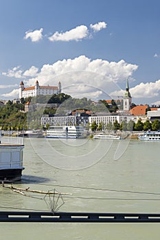 Bratislavský hrad a Dunaj, Slovensko