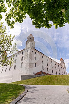 Bratislavský hrad, hlavný hrad Bratislavy, hlavného mesta Slovenska